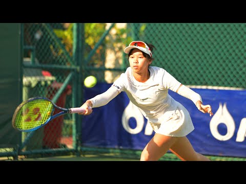 ประเภทหญิงเดี่ยว รุ่นอายุไม่เกิน 18 ปี รอบชิงชนะเลิศ - วิจิตราภรณ์ วิมุกตานนท์  พบ แพรวา จงจิตร