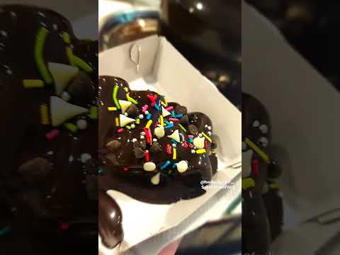 Marshmallow dipped in chocolate #dhanbad #jharkhand #chocolatelover #chocolatefountain #foodie