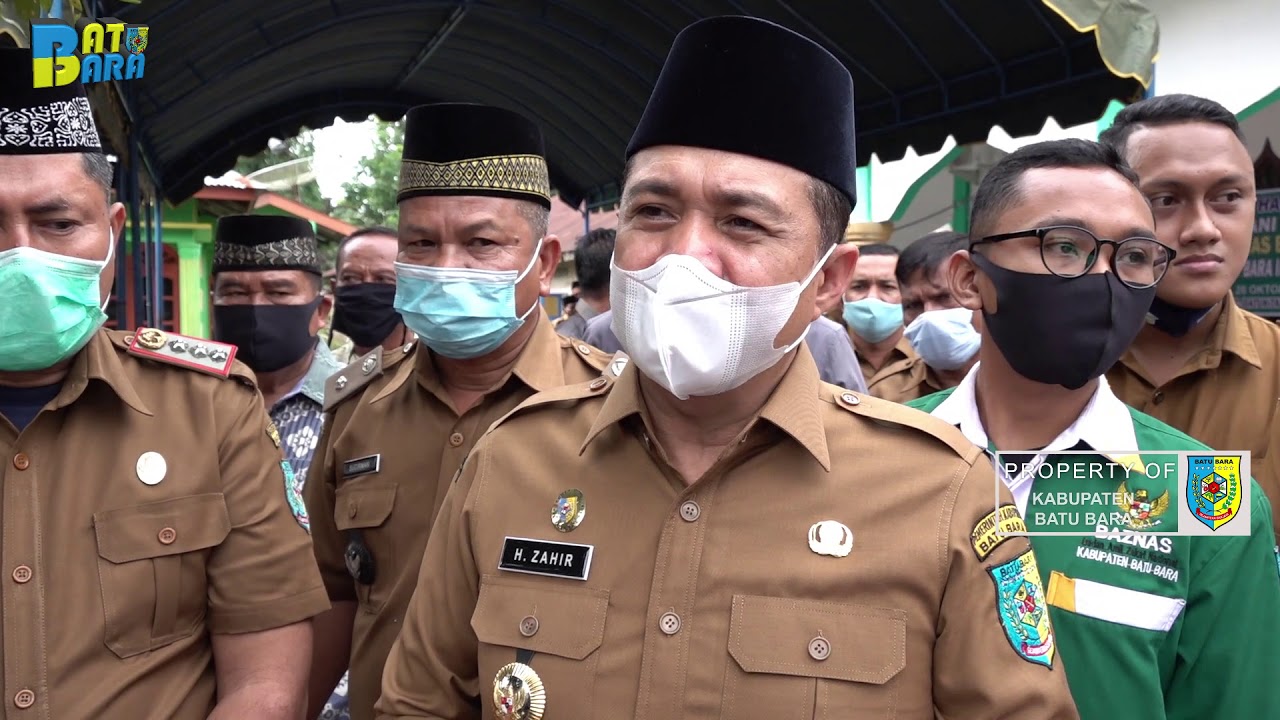 Bupati Kab. Batu Bara Ir. H. Zahir, M.AP UmrohKan Dua Orang Petani