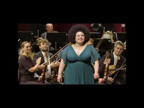 Jasmin White sings Iris Hence Away in the Queen Sonja Competition Finals