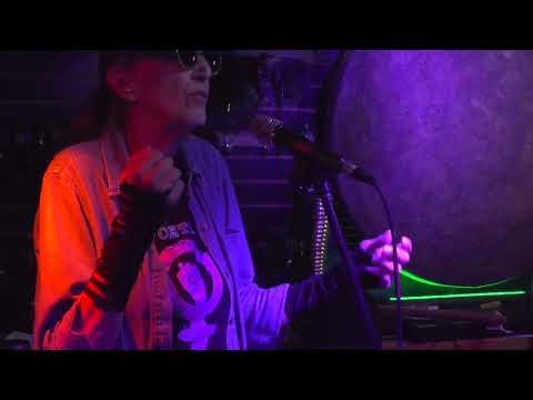 Axioms - Fundamental Statements Shorty 8