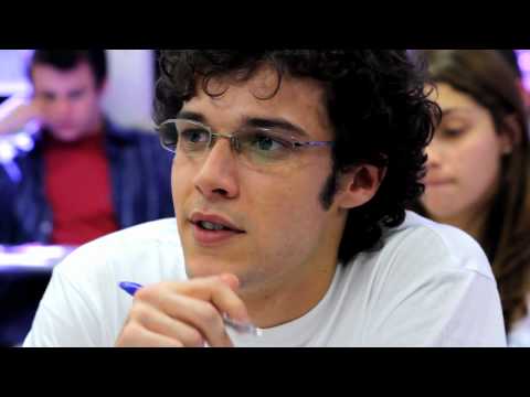 Zignal - Primeira Namorada - Clipe Oficial