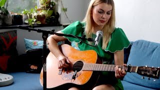 Young and Beautiful  - Emmelie de Forest (Lana del Rey cover)