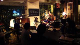 three berry icecream/fine day live in Osaka 2011