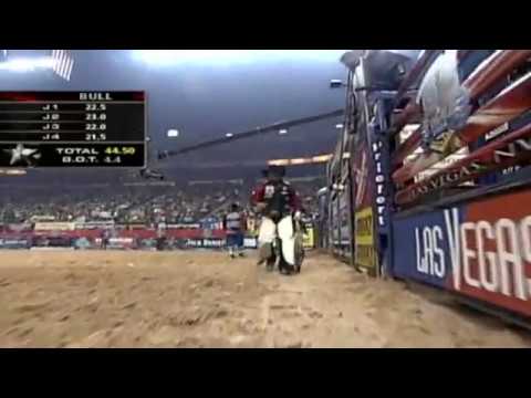 War Dance bucks Marcelo Cruz  - 06 PBR Finals
