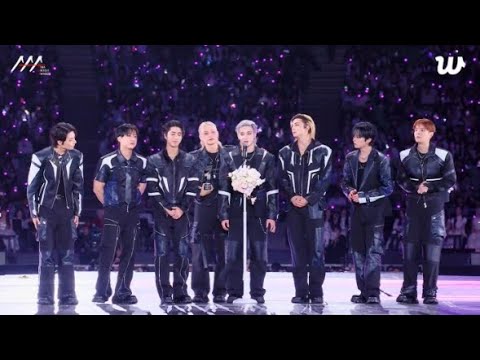 STRAY KIDS AAA performance 2025 [BLEEP, walking on water, bounce back, CEREMONY]