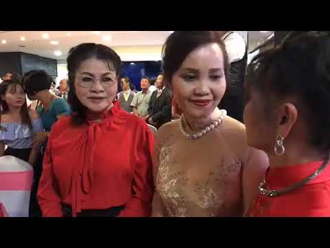 MỪNG HẠNH PHÚC: XUÂN QUYNH & THUỲ DUNG TẠI BERLIN