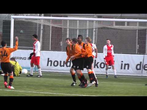 17 nov 2012 IJssselmeervogels C1 - VV De Meern C1 com 2-5 Doelpunt Douwe