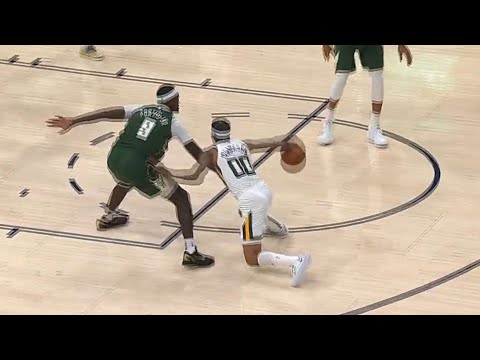 Jordan Clarkson makes the Bucks DANCE with his impressive handles