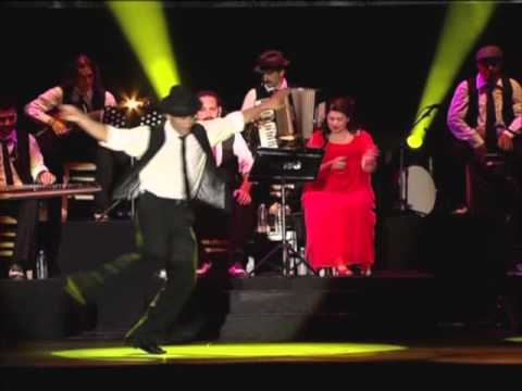 Cafe Aman Istanbul - San apokliros girizo