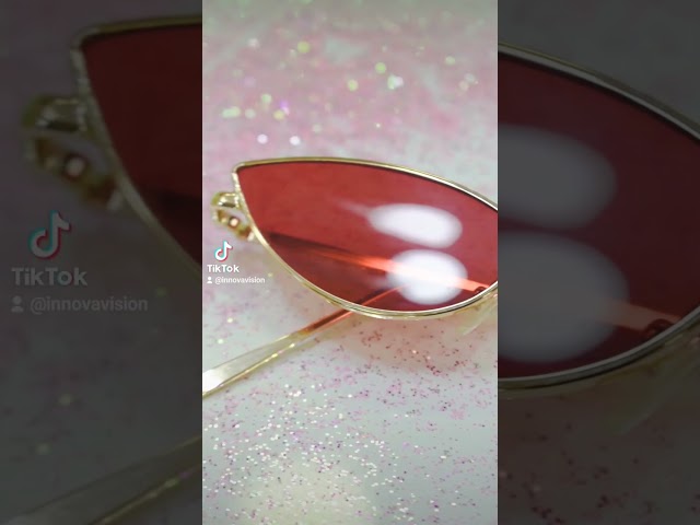 Vídeo relacionado con I LOVE FANCY DRESS Gafas DE Friki Negras DE PLASTICO con Lentes Transparentes Accesorio Fiestas TEMATICAS O Festivales (12 Unidades)