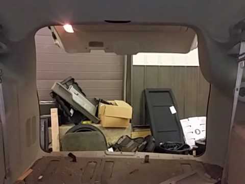 CP0576 - 2005 Chrysler Town & Country Touring - Power Lift Gate