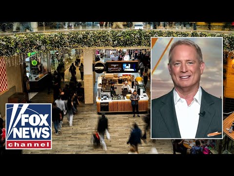 Tech expert reveals top Cyber Monday shopping hacks and deals