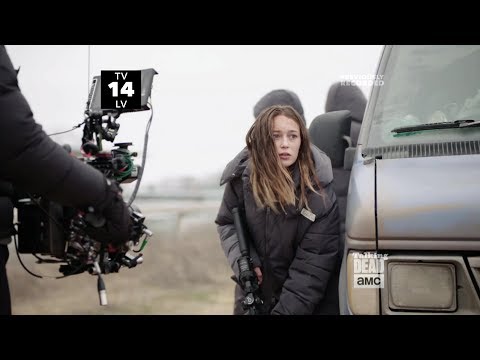 Talking Dead 822: 407 - Alycia Debnam-Carey Interview