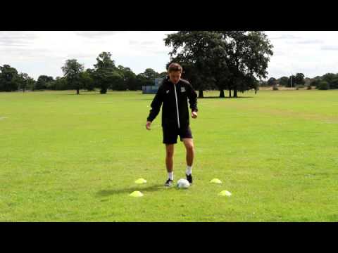Coachbible - Ball Mastery Beginner U6, U7 and U8 Football coaching drills