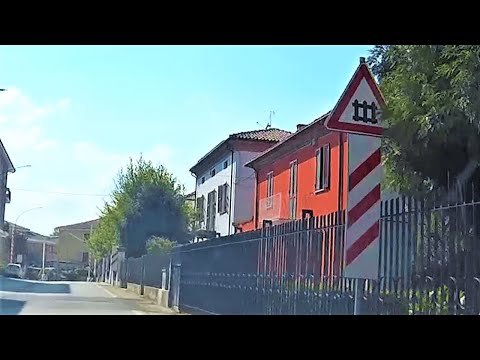 Passaggio a livello Canelli (AT) Via Buenos Aires #levelcrossing #spoorwegovergang #bahnübergang