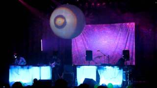 Animal Collective - Lion In A Coma Live @ The Wiltern 5/29/09 in HD