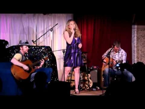 Caroline Taylor-Knight - Country Girl (Acoustic)