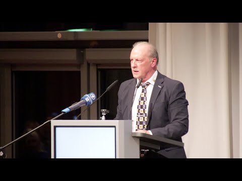 Jörg Alt bilanziert seine bisherige Amtszeit und übt Kritik am Pyroeinsatz