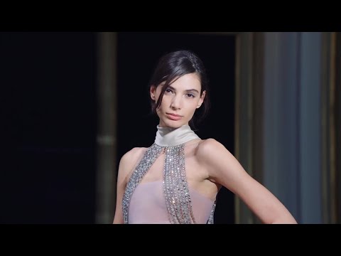Giorgio Armani Haute Couture 2021 (SS21) Milan Fashion Week 🥻