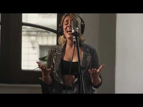 Live Session | Laura Esquivel - Y Ahora Qué