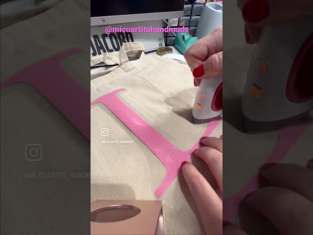 Vídeo relacionado con Eowppue Bolsas de Tela Personalizadas - Tote Bag Personalizada con Diseño de Partituras Antiguas, Incluye Bolso Personalizado para Mujer con Colgante de Gato de Notas Musicales
