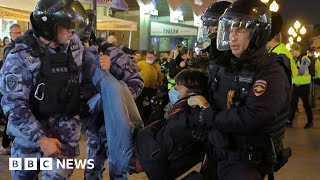 Hundreds arrested and flights out of Moscow sell out amid Russia military call up BBC News Mp4 3GP & Mp3