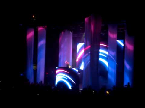 Kaskade- 4 am/ Coming Home (Identity 9/3/11)