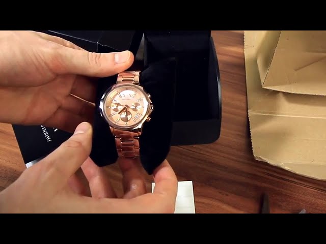 Vídeo relacionado con Armani Exchange Orologio da donna, Movimento cronografo al quarzo e cassa da 36 mm con cinturino in acciaio inossidabile, Tono plateado y tono oro rosa