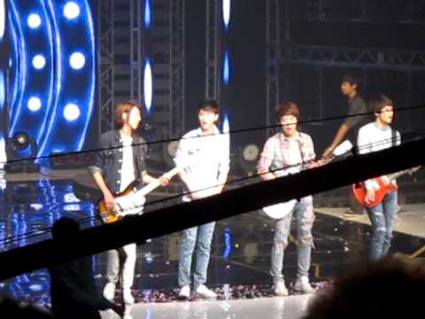 100521 Fancam CN Blue@ Music bank