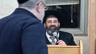 16 בדצמבר 2024 (רדיו כל האמת) - התמונה מוצגת ישירות מתוך אתר האינטרנט יוטיוב. זכויות היוצרים בתמונה שייכות ליוצרה. קישור קרדיט למקור התוכן נמצא בתוך דף הסרטון