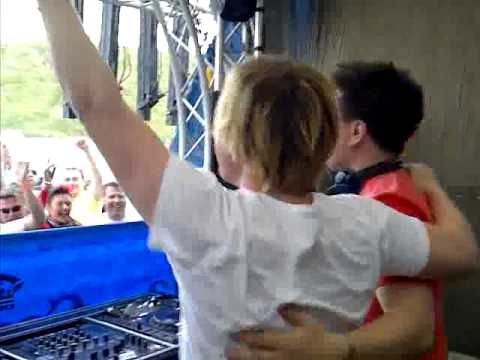 Super8 & Tab - Irufushi @ Luminosity Beach 2012