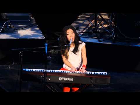 曲婉婷 Wanting Qu: Drenched