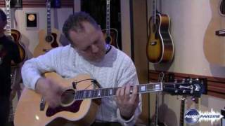Video thumbnail for [NAMM 2010] - Guild F47M - Made in USA by Audiofanzine in English