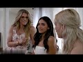 Lesbian Kissing 1070