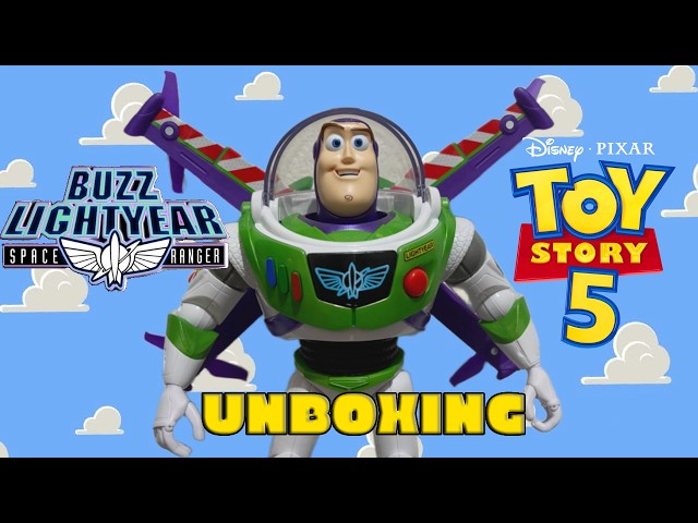 Vídeo relacionado con Mattel Disney Pixar Toy Story 5 Figura de acción, Buzz Lightyear Edición Alta Tecnología con Modo Vuelo y activación de Las alas de 30,48 cm, más de 35 Sonidos, JMW40