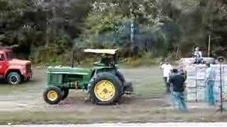 preview picture of video 'John Deere tractor pull - Danbury, NH Grange Fair Day 2006'