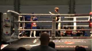 preview picture of video 'Ashley tijdens het kickbox gala in Herselt, Belgie.'