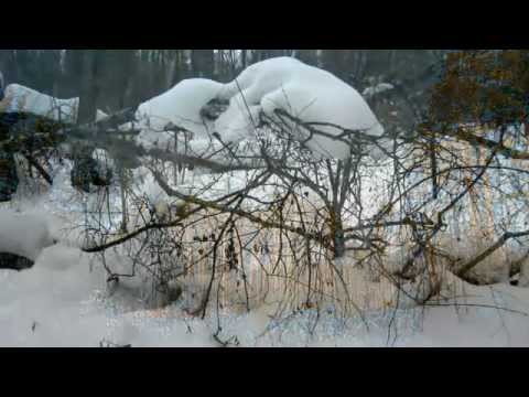 слепил снегурочку однажды я зимой слушать. снежные фигуры девушки. слепил снегурочку однажды я зимой под гармонь. песня слепил однажды я из снега девушку. фигурки из снега.