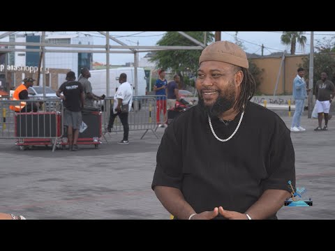 Klav Kriolu with the artist Tony Fika