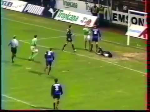 piotr swierczewski s offre un doublé. Asse bordeaux 94-95 tacle assassin