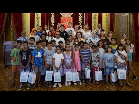 El salón del Trono acoge a los niños y niñas saharauis que pasan el verano en Navarra El salón del Trono acoge a los niños y niñas saharauis que pasan el verano en Navarra