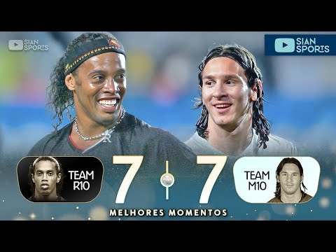 RONALDINHO PROVED TO MESSI WHO IS THE TRUE BEST IN THE WORLD IN A HISTORICAL GAME WITH 14 GOALS