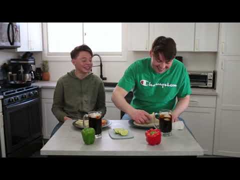 , title : 'Can You Eat A Bell Pepper Like An Apple? | Food Quest 3'