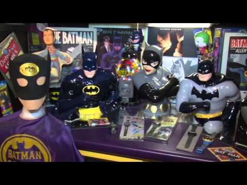 Batman Memorabilia Collector: Kevin Silva