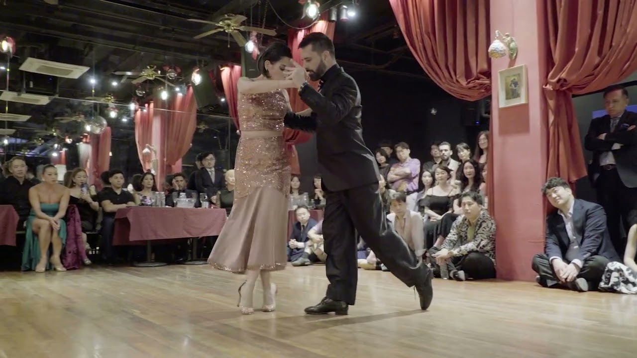 Video thumbnail for Javier Rodriguez y Fatima Vitale - 2025 Seoul Tango Festival 4