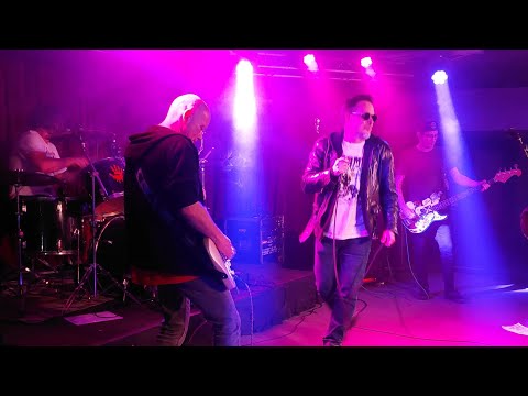 Cheating Skanks - Cheating Skanks - Punk's Not Dead; Live in Karvina/CZ (24.05.202