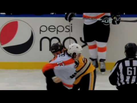 Hockey fight in Winter Classic - from Universal Sports
