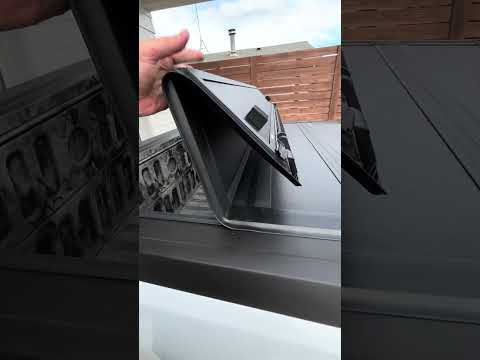 LEER HF650M Quad-Folding Truck Tonneau Cover - 2022+ Ford Maverick #automobile
