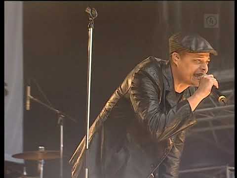 Bomfunk MCs - Freestyler (Live at NRJ summer concert 12 Jun 2004)